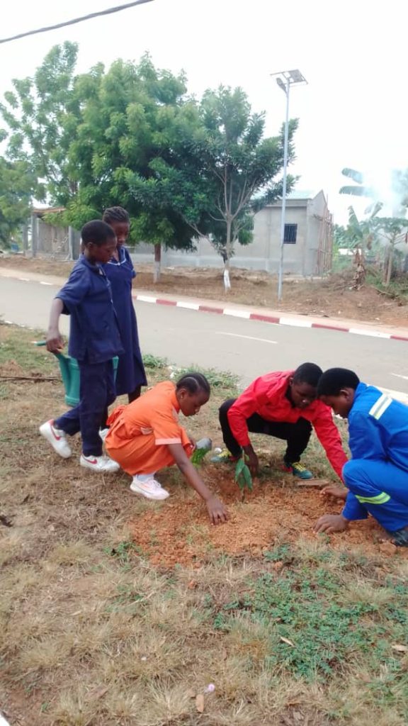 WhatsApp-Image-2026-02-07-at-17.36.29-1-576x1024 L'atelier de renforcement des capacités fiscalo-comptables des jeunes ayants reçu des financements publics par le partenaire MINJEC "SIMPLY-FINANCE"