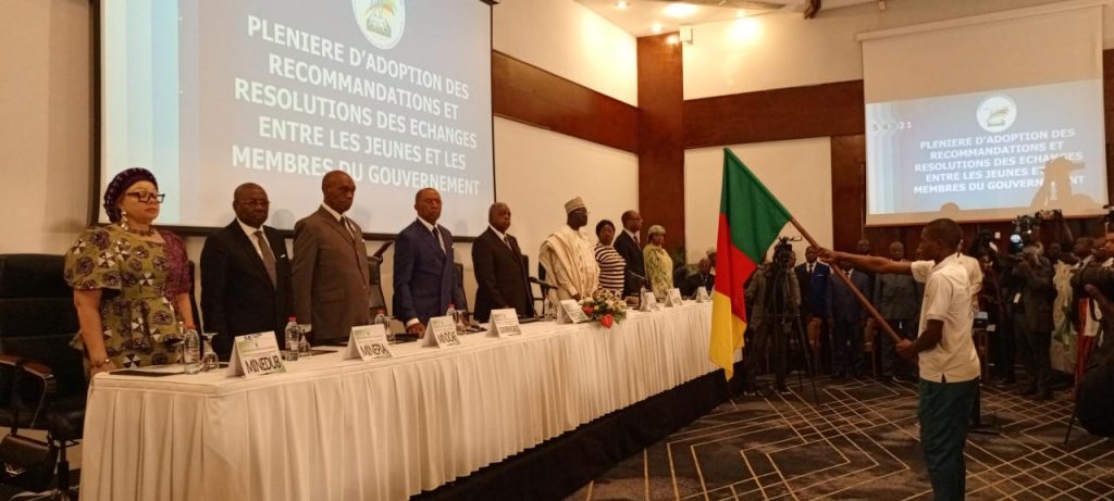 WhatsApp-Image-2026-02-11-at-16.11.52-1024x461 Séance plénière de présentation des recommandations et d'adoption des résolutions suite aux différents panels entre les jeunes et les membres du gouvernement